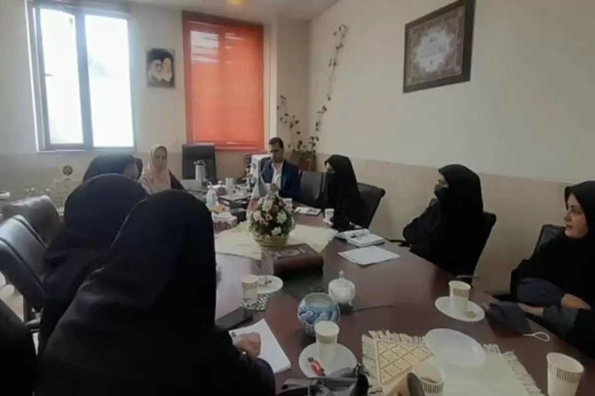 نشست بانوان رسانه‌ای سیستان و بلوچستان با مدیرکل دفتر امور بانوان استانداری