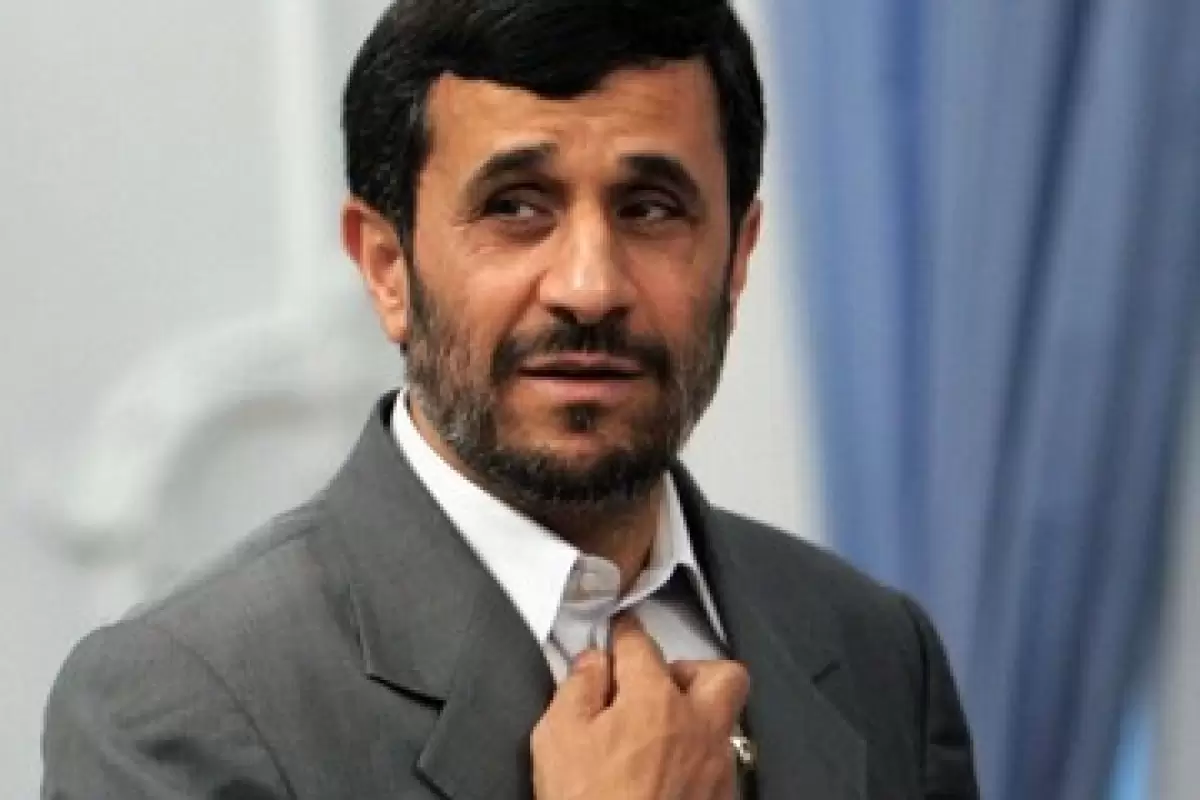 عشق دیرپای «مدل» ایتالیایی : هنوز هم می خواهم با احمدی نژاد ازدواج کنم / او تنها مرد روی زمین است + عکس