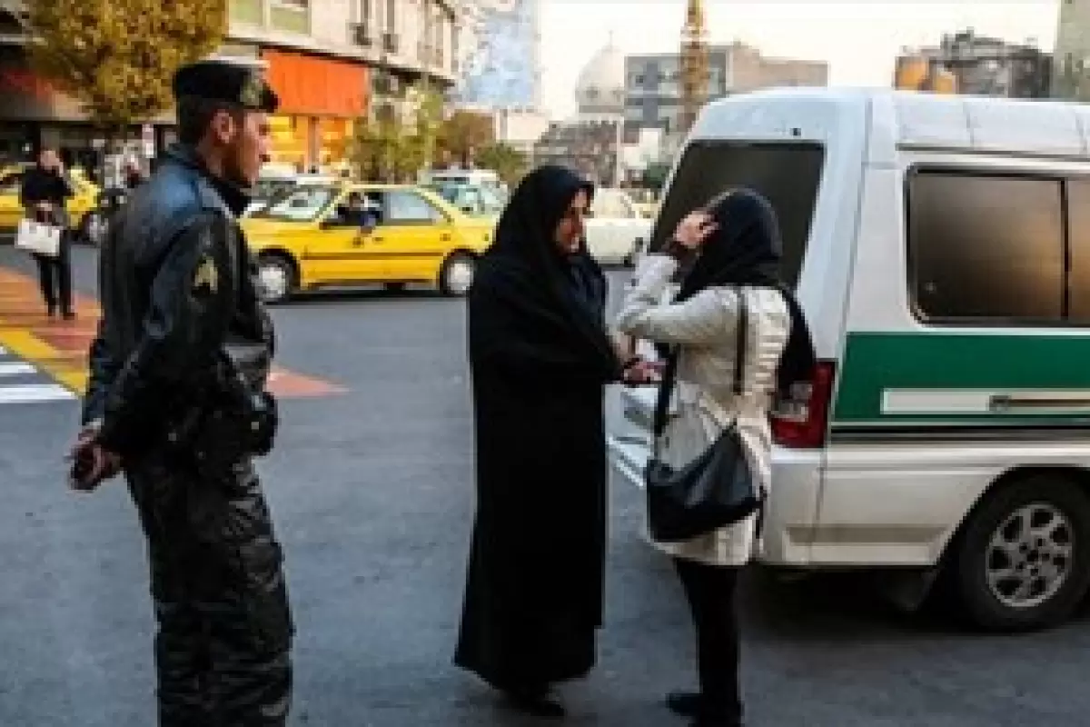 هشدار ابطحی درباره اتحاد ناخواسته حامیان تندروی حجاب اجباری و اپوزیسیون برانداز ضدحجاب