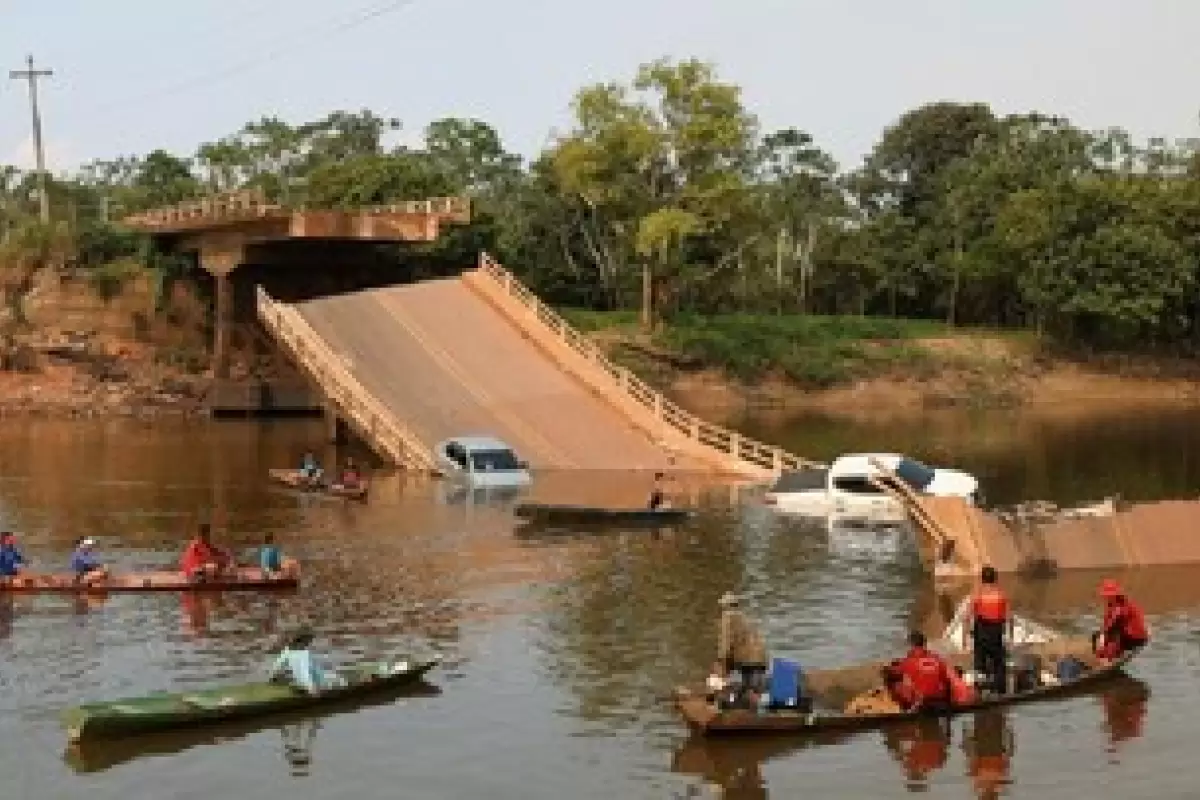 فروریختن مرگبار یک پل در برزیل