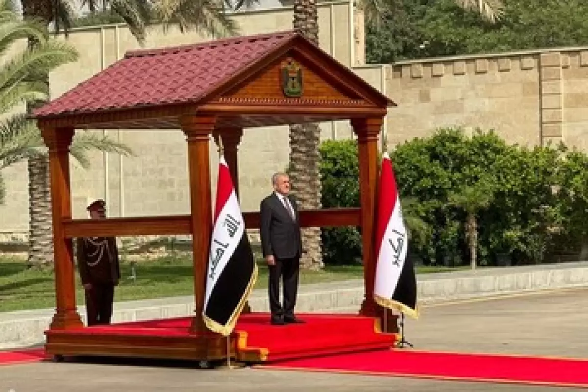 رشید ریاست جمهوری را از صالح تحویل گرفت