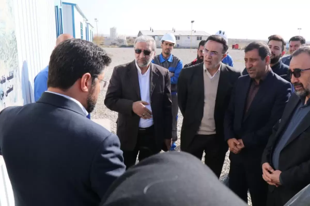 گسترش صنایع در شرق مشهد اولویت دارد
