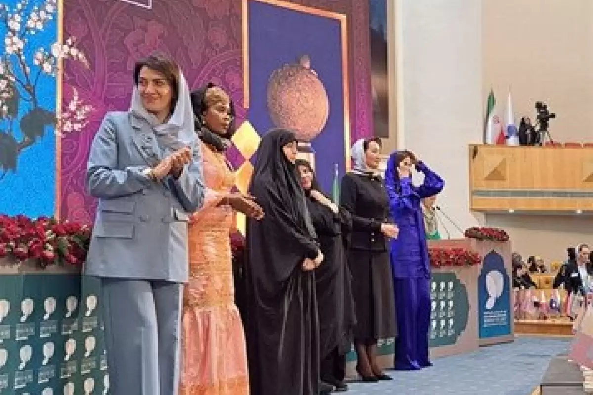بسیج رسانه های دولت در نمایش تاثیرگذاری همایش زنانه بی تاثیر
