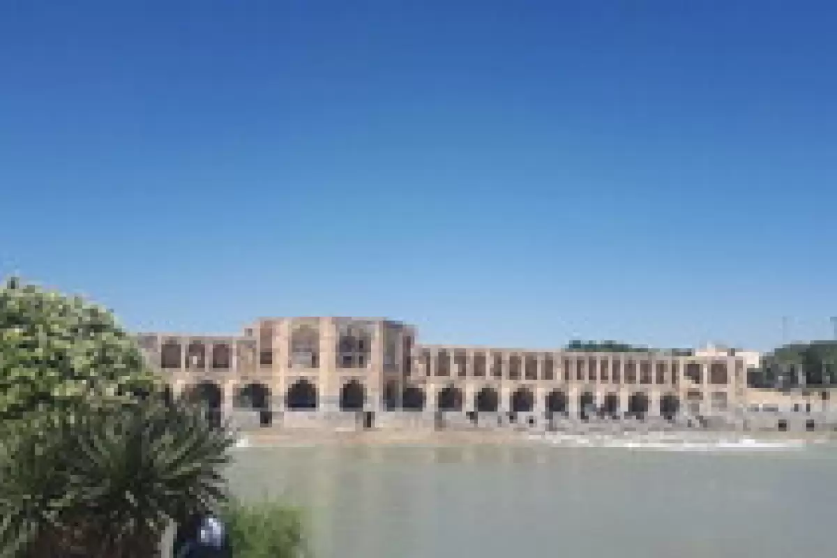 کیفیت هوای اصفهان قابل قبول است/ خیابان پروین در وضعیت ناسالم