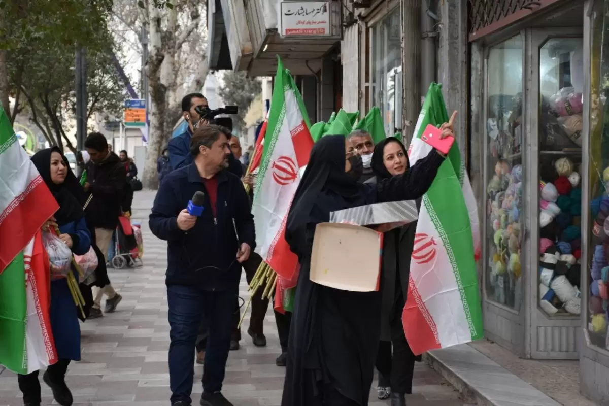 فعالان رسانه‌ای گلستان به پیشواز جشن انقلاب رفتند
