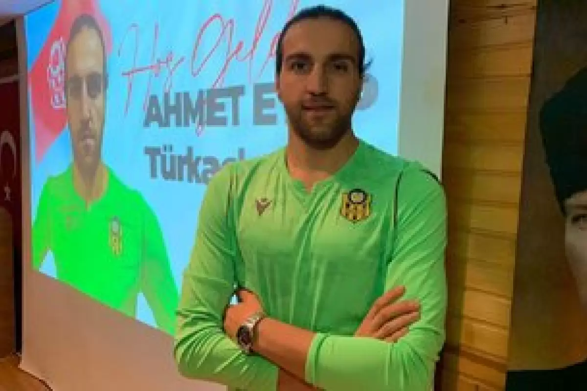 مرگ یک فوتبالیست ترکیه‌ای پس از زلزله