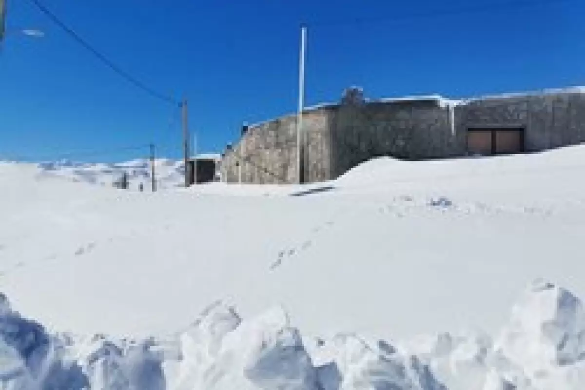 خسارت برف به ۳۰۰ واحد مسکونی فرسوده روستایی در اصفهان