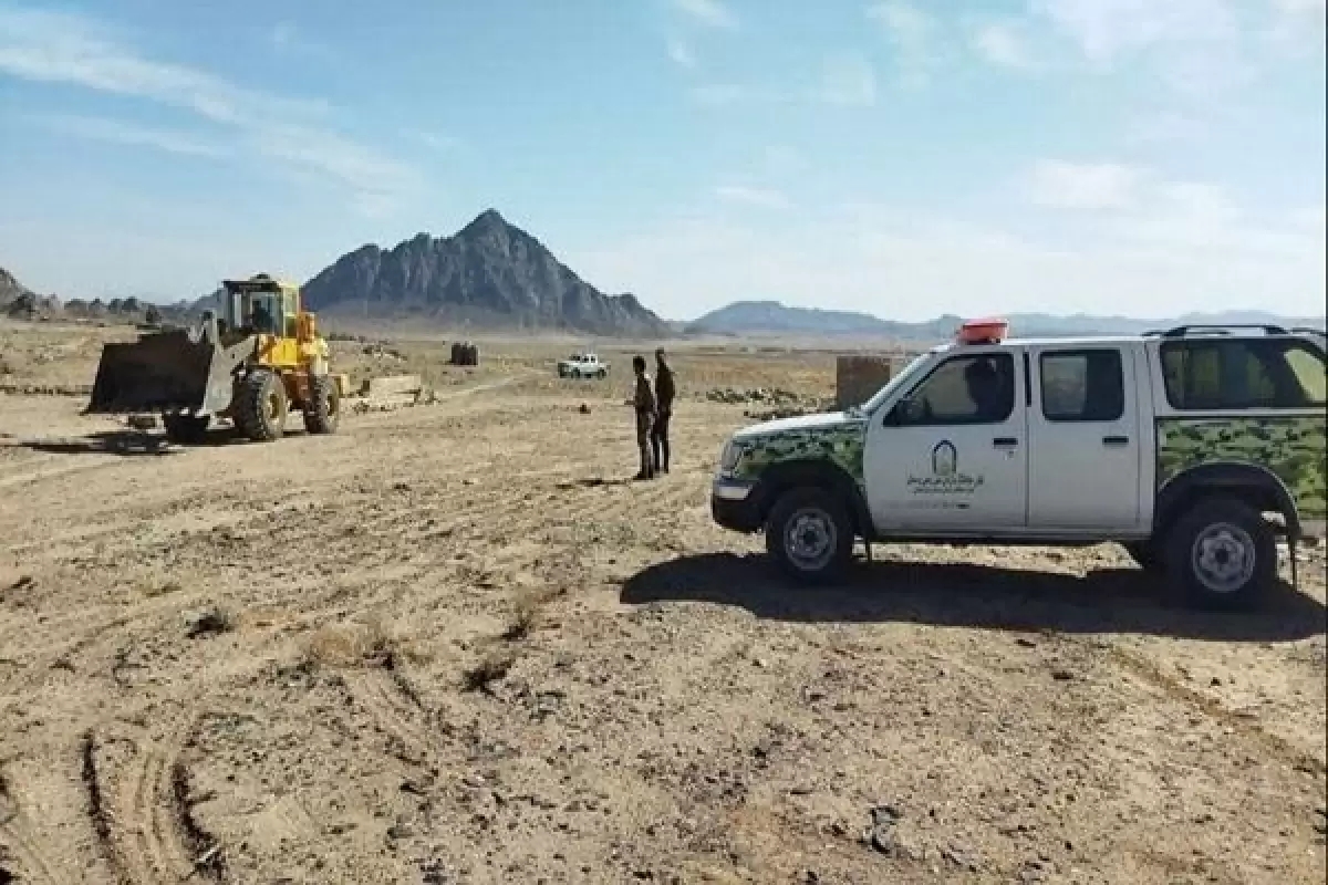 رفع تصرف فوری ۲۱۰ هزار متر مربع از اراضی دولتی شهرستان زاهدان