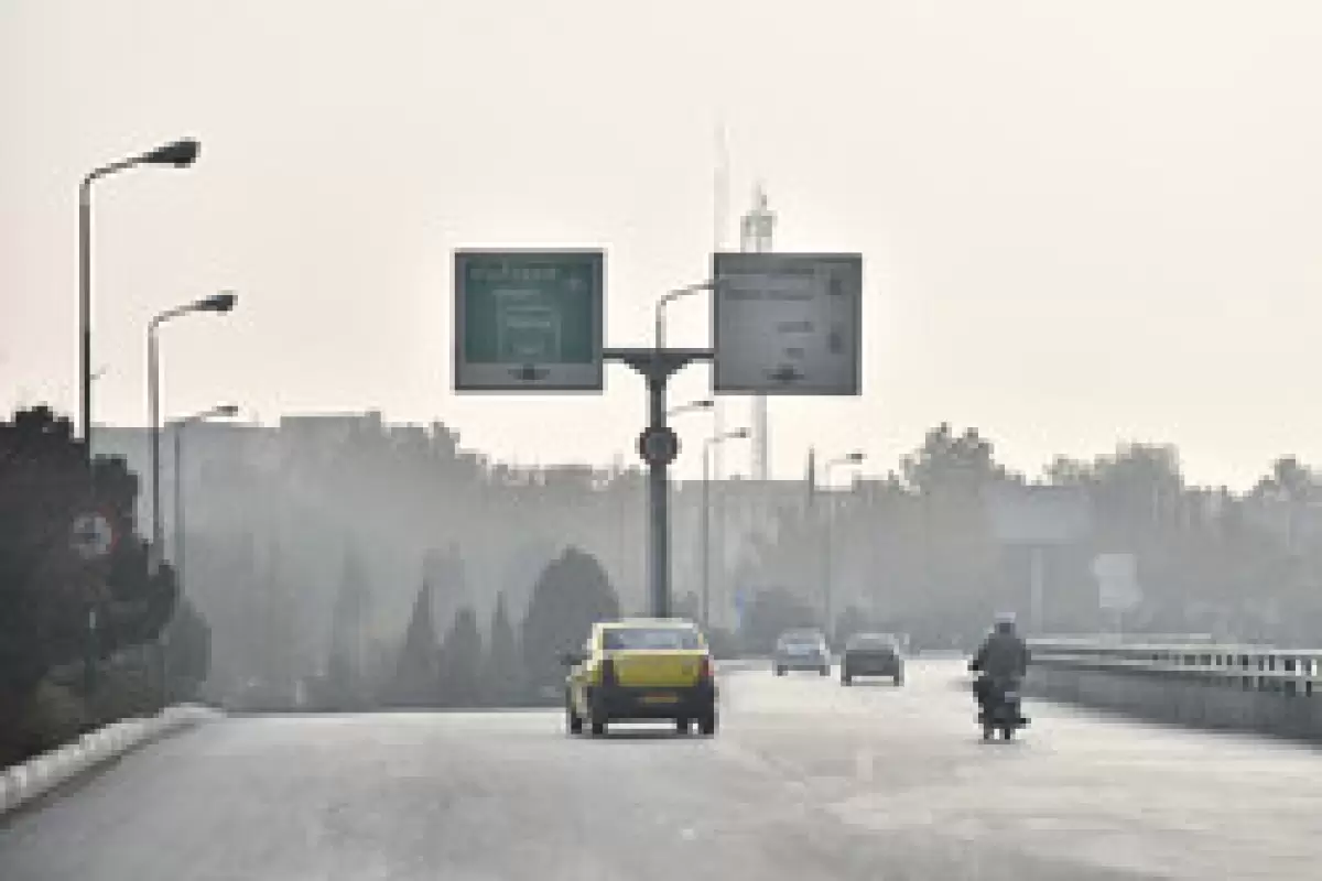 هوای اصفهان آلوده است/ ریزگرد آلاینده غالب هوا