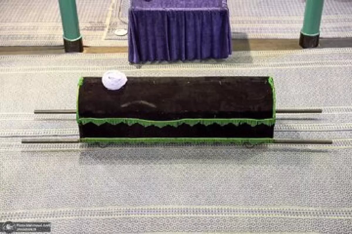 پیکر آیت‌الله صانعی در قم به خاک سپرده شد