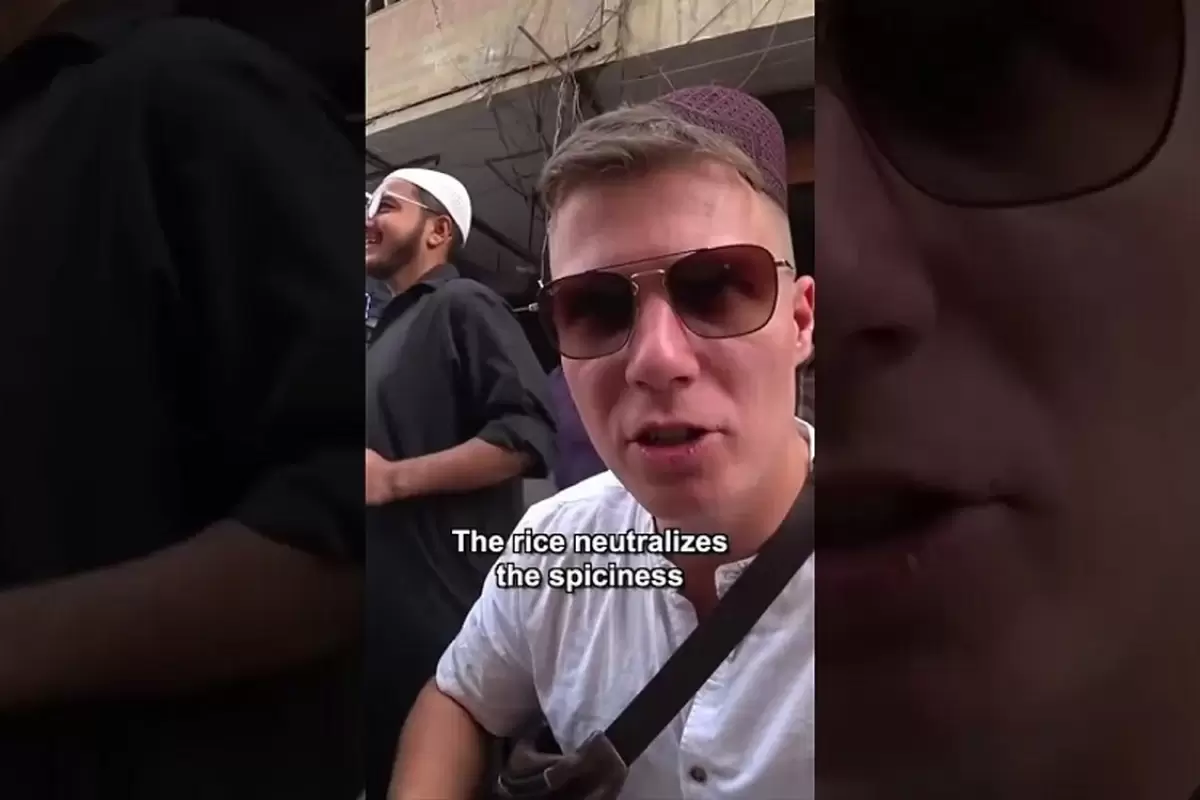 (ویدئو) واکنش جالب یک خارجی به چلو گوشت یک دلاری