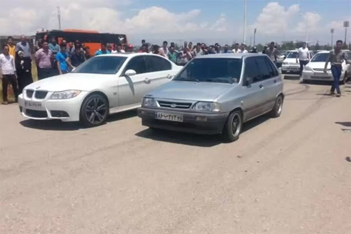 ( ویدیو) کولاک پراید هاچبک در کورس با BMW x4؛ ثبت یک لحظه باورنکردنی!