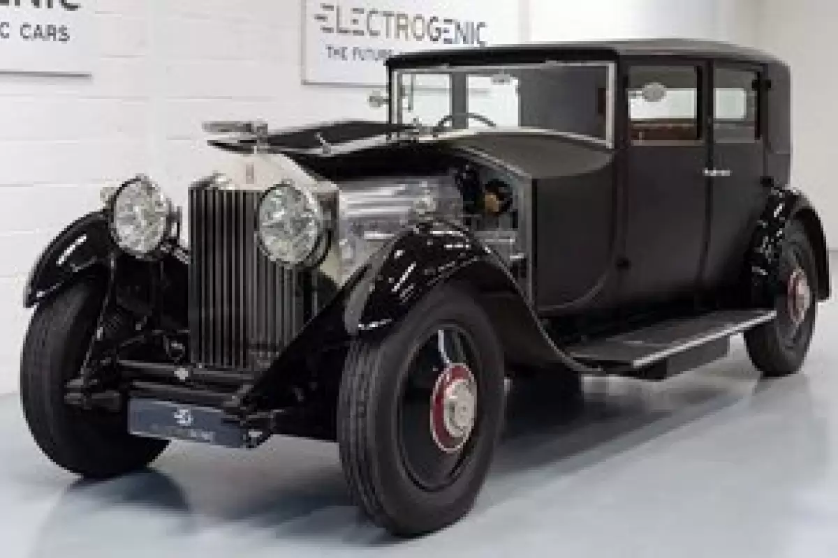 ( عکس) تبدیل رولزرویس ۱۰۰ ساله به خودرویی برقی!