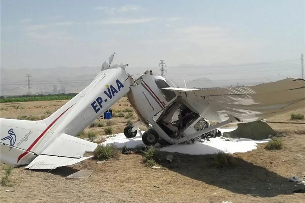 سقوط هواپیمای آموزشی در فرودگاه کرج باز هم اتفاق می‌افتد