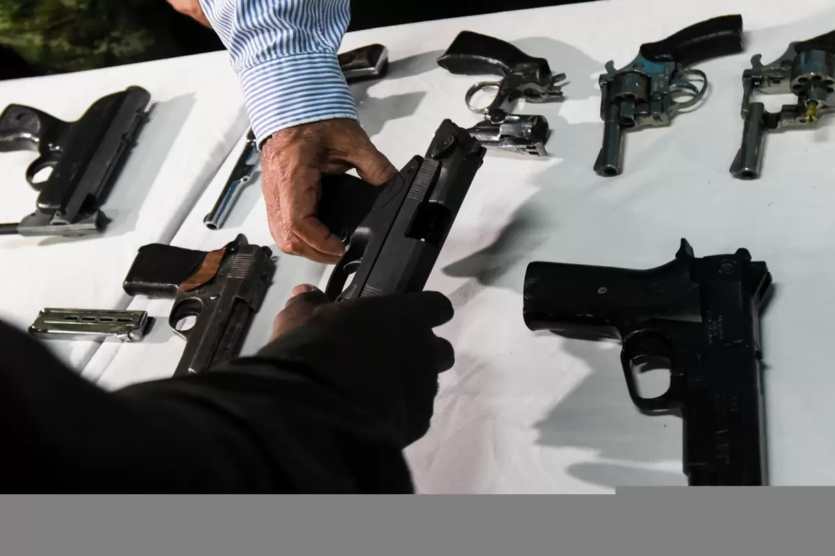 با افزایش سرقت و بروز جرائم شهروندان ترجیح‌شان این است برای دفاع از خود اسلحه تهیه کنند