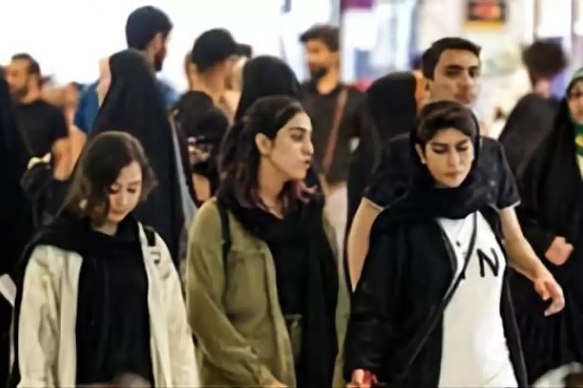 براساس نظرسنجی ادعایی کیهان؛ 79 درصد زنان هیچ نوع اجباری در حجاب احساس نمی‌کنند+عکس