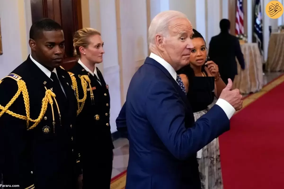 (ویدئو) جو بایدن مراسم اهدای مدال افتخار را نیمه‌کاره رها کرد