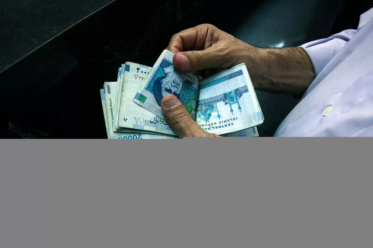 وعده تکراری دولت به متقاضیان وام/  توپ کوتاهی بانک مرکزی به زمین مردم افتاد