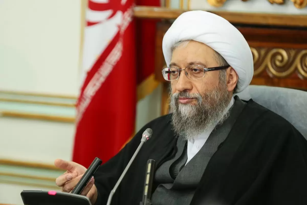 آملی لاریجانی: مجلس حق ندارد برای کیفیت اداره مجمع تشخیص قانون بنویسد