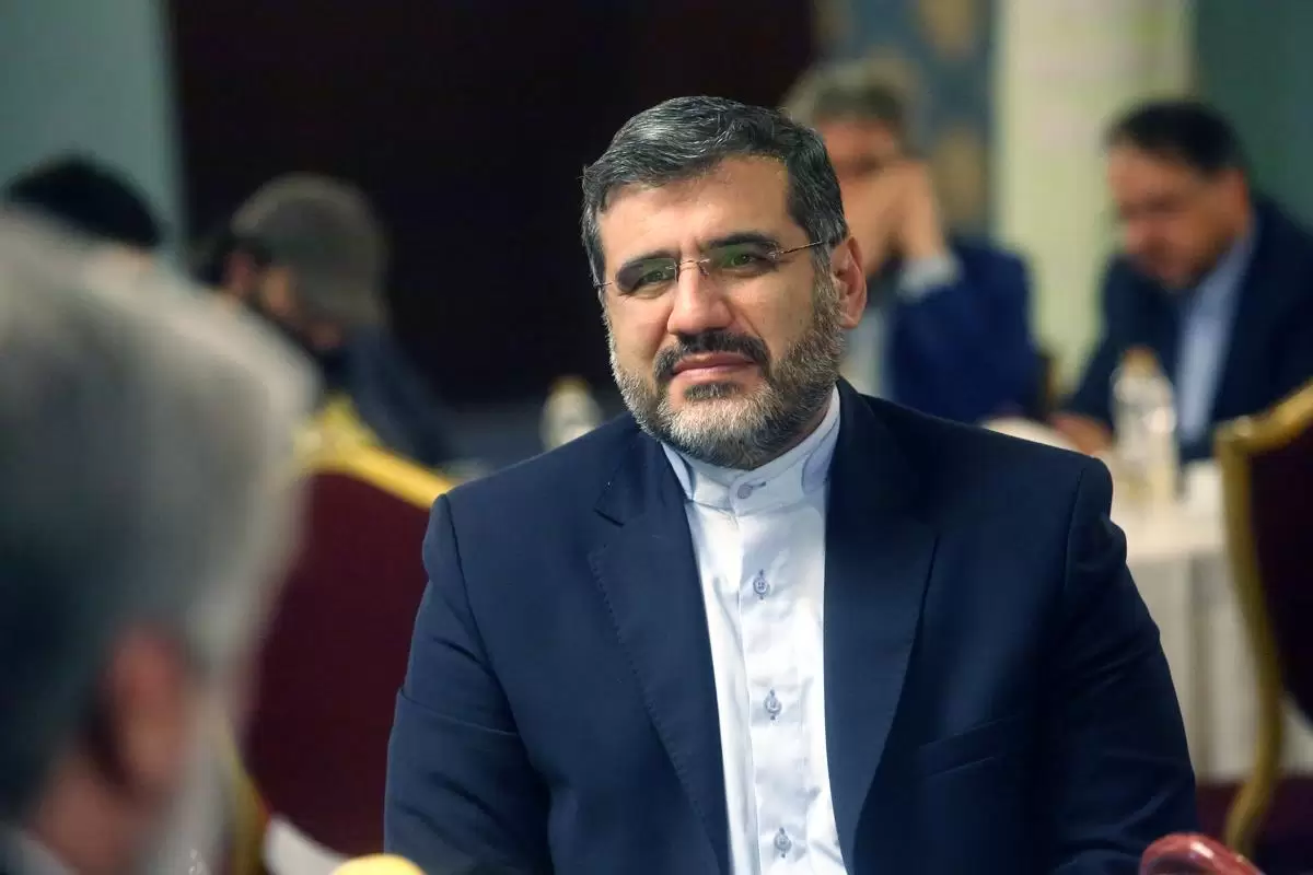 وزیر فرهنگ و ارشاد اسلامی به تماشای«سوگ شفق» نشست