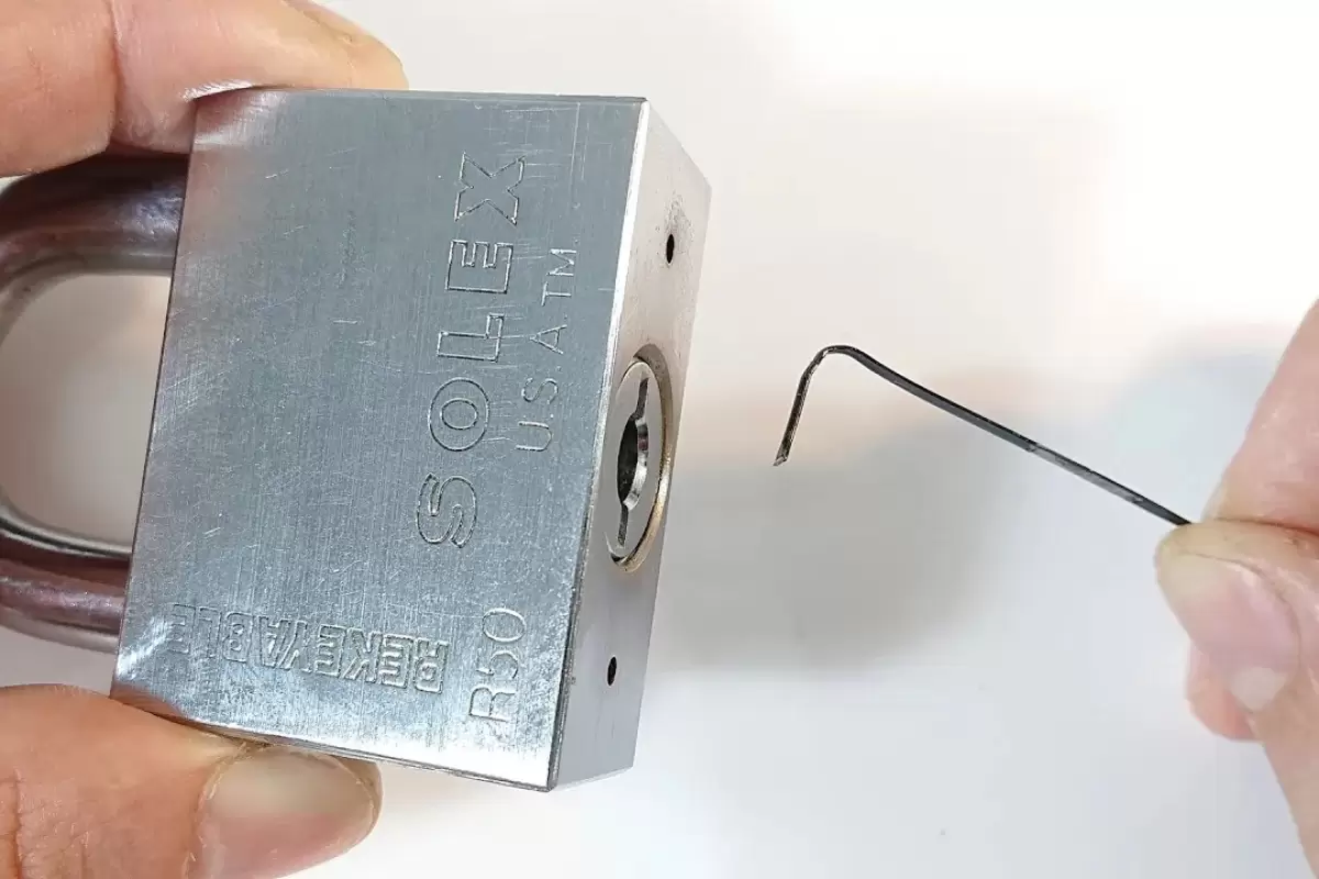 (ویدئو) 7 روش عجیب و ساده برای باز کردن قفل بدون کلید