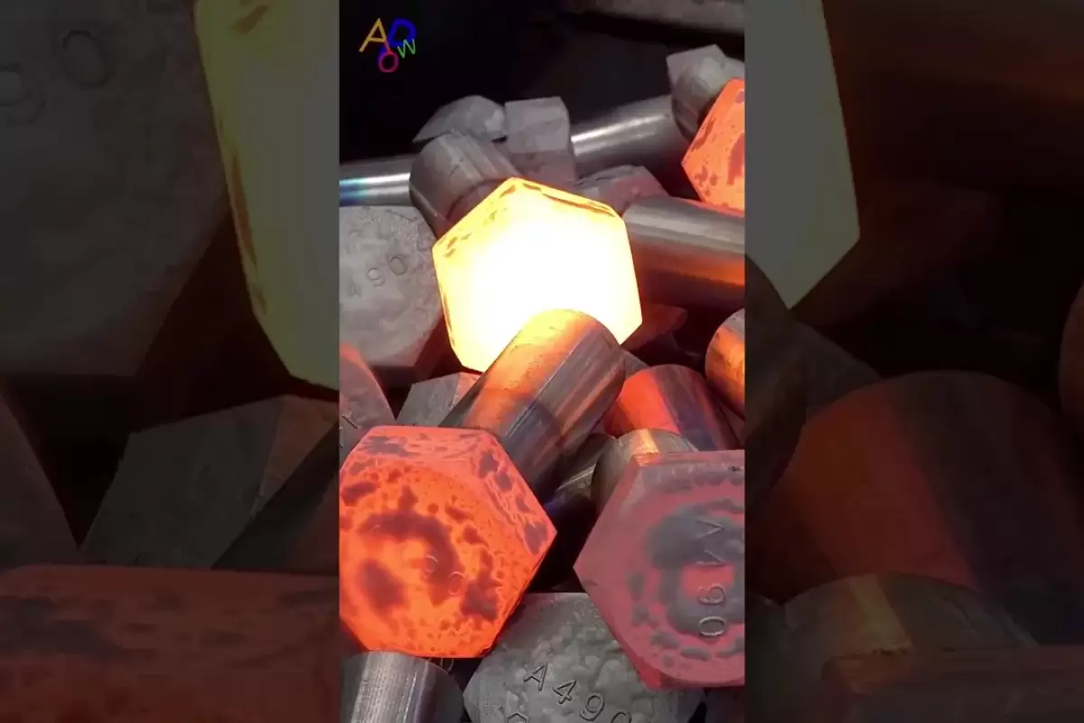 (ویدئو) فرآیند ساخت پیچ و مهره های غول پیکر در یک کارخانه مدرن