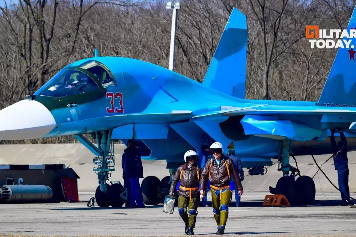 (ویدئو) فضای داخلی جنگنده مافوق صوت سوخو 34 روسیه را ببینید
