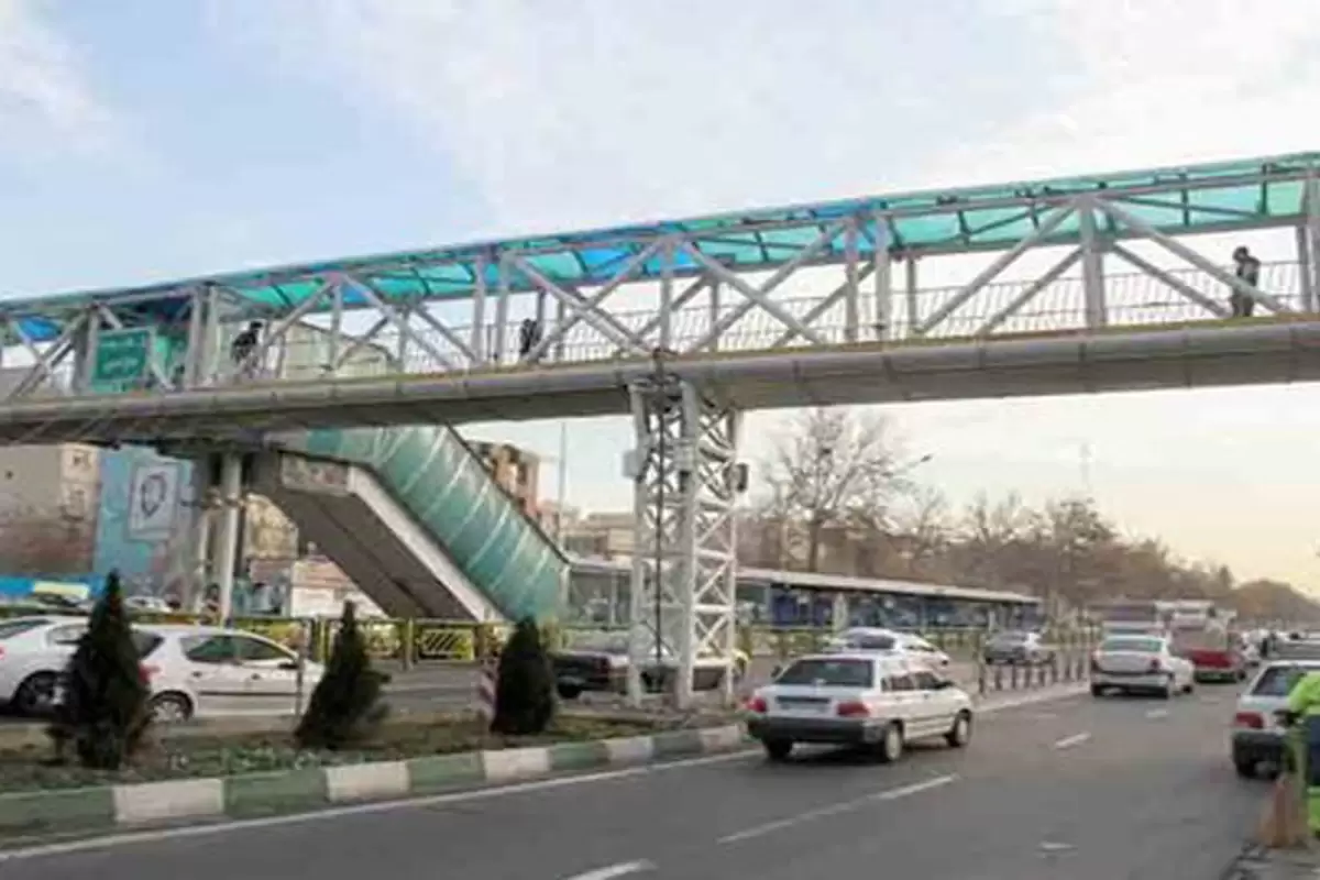 سقوط پل عابر پیاده در تهران واقعیت داشت؟