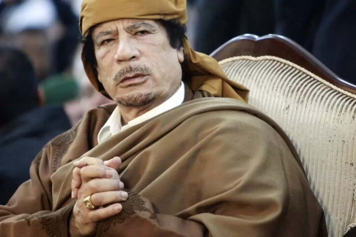 تعریف و تمجید عجیب کیهان از دیکتاتور لیبی؛ مردم لیبی در حسرت دوره سرهنگ قذافی هستند