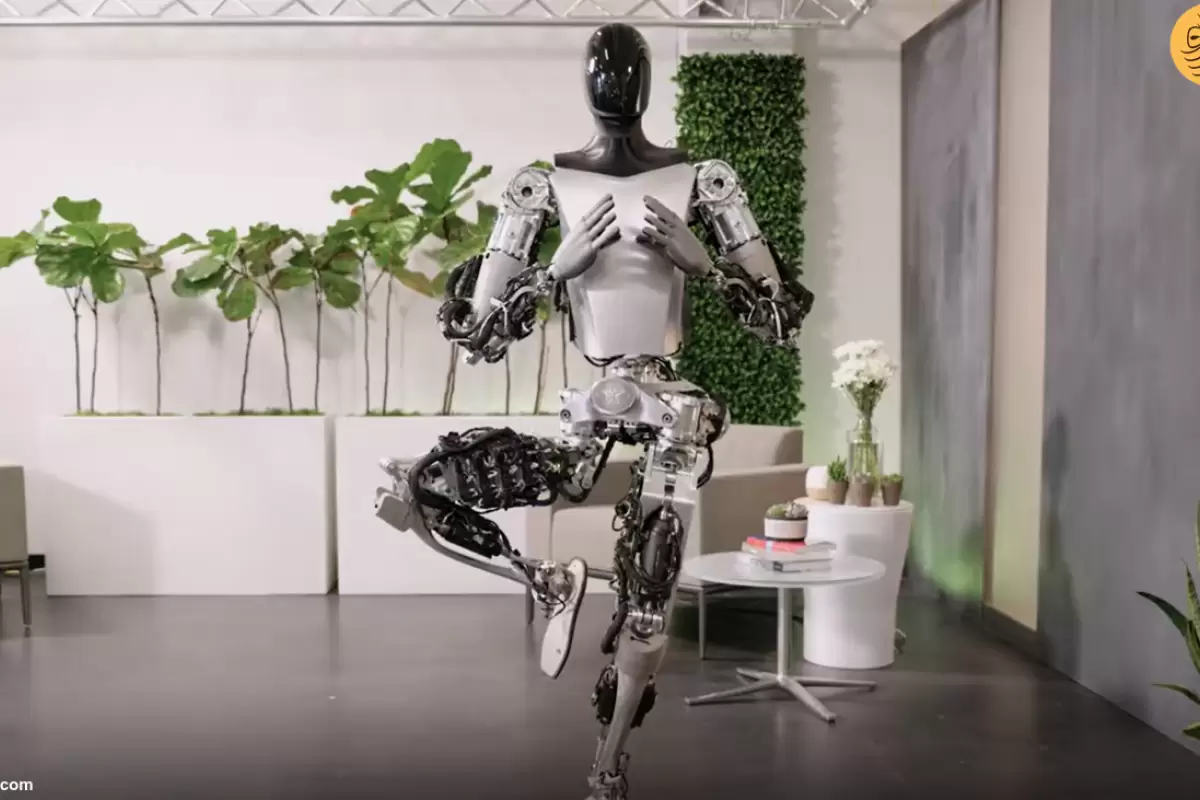 (ویدئو) مهارت ربات تسلا در انجام حرکات یوگا