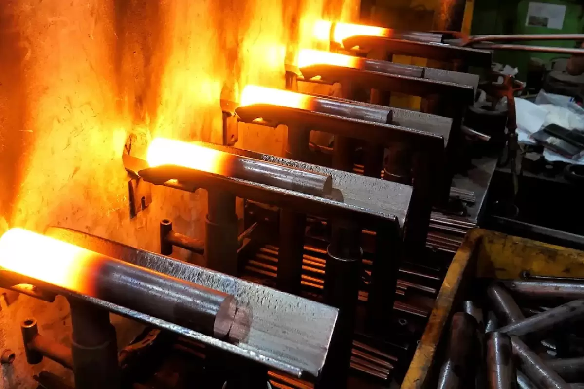 (ویدئو) عملیات ساخت 200 هزار پیچ و مهره در این کارخانه قدیمی کره ای