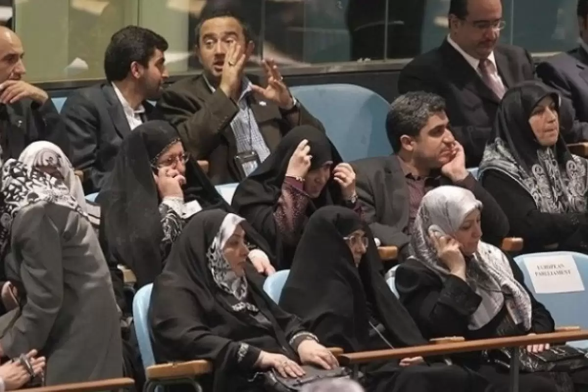 زنان همراه با محمود احمدی‌نژاد در آمریکا چه کسانی بودند؟؛ برای ۱۶۰ نفر درخواست ویزا داده شد!