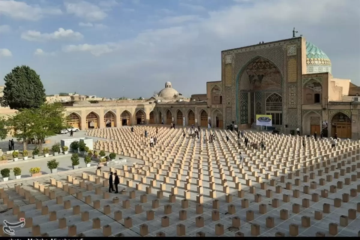 تجمع مالباختگان یک شرکت مقابل مصلای قزوین + عکس