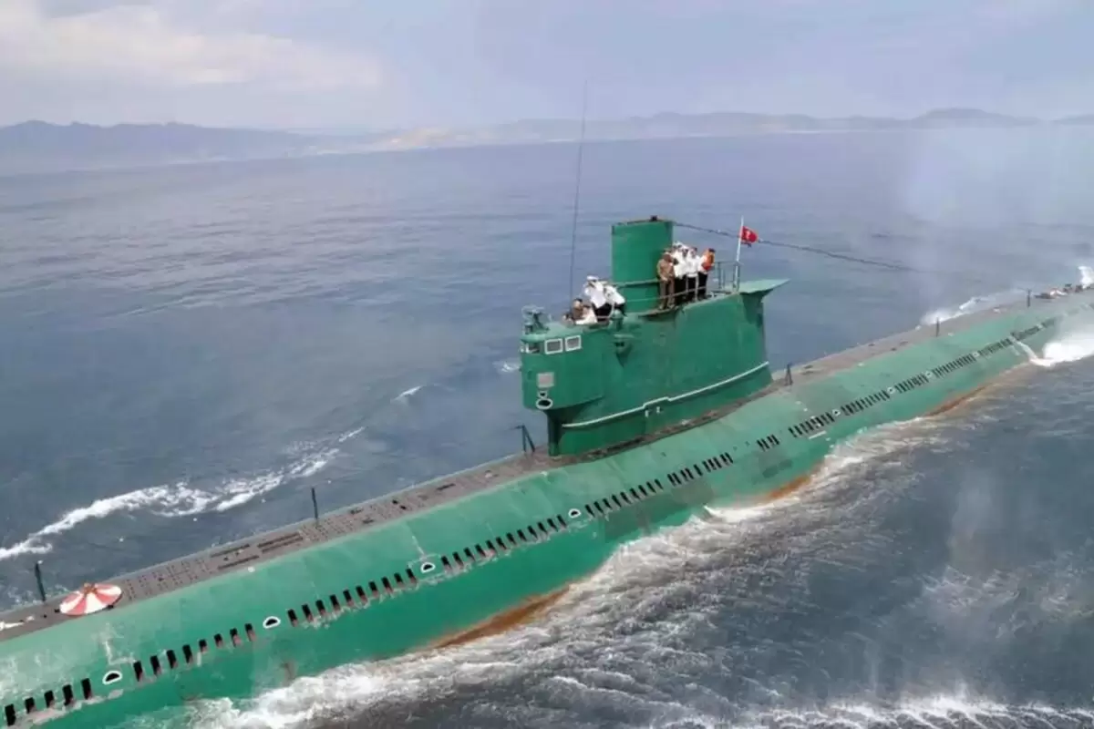 (تصاویر) ناوگان کره شمالی چه نوع زیردریایی هایی دارد؟