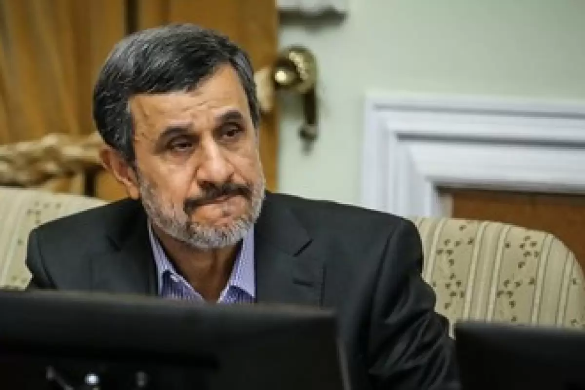 رگ اسرائیل‌ستیزی احمدی‌نژاد فقط زمانی متورم می‌شود که تهییج افکار عمومی جهان علیه ایران و به سود اسرائیل است؟