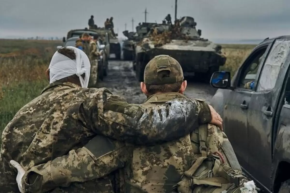 ببینید | کیفیت عجیب کلاه خودهای نظامی روس‌ها