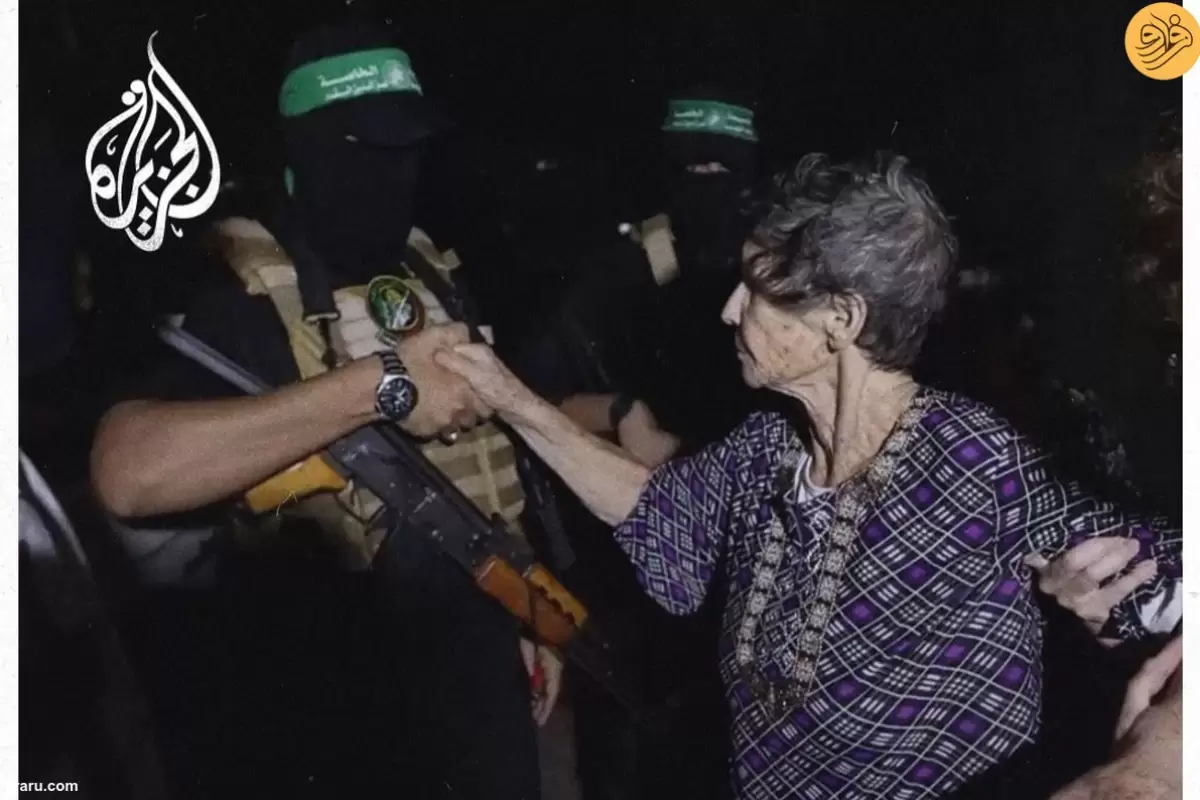 (ویدئو) القسام دو پیرزن اسرائیلی را آزاد کرد