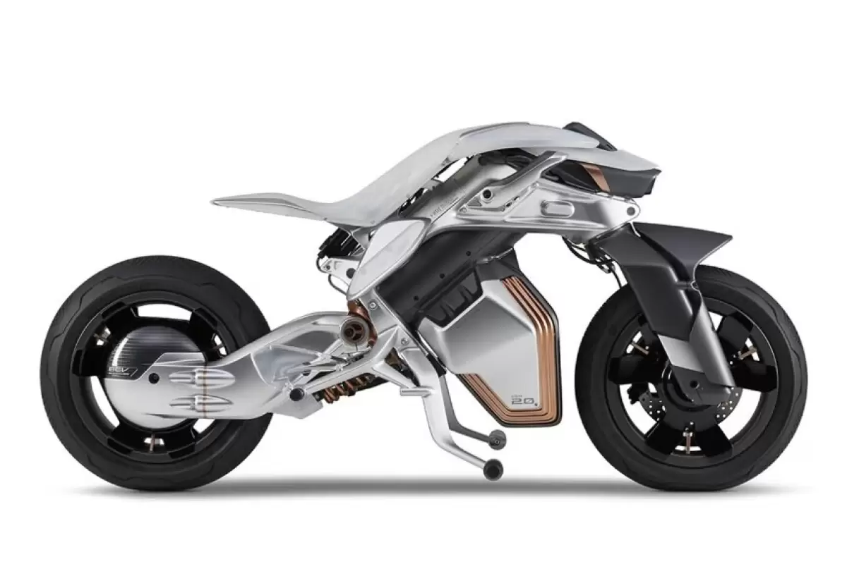 ( تصاویر) موتورسیکلت یاماها با طراحی عجیب و غریب؛ قابلیت تشخیص چهره و قدرت حفظ تعادل
