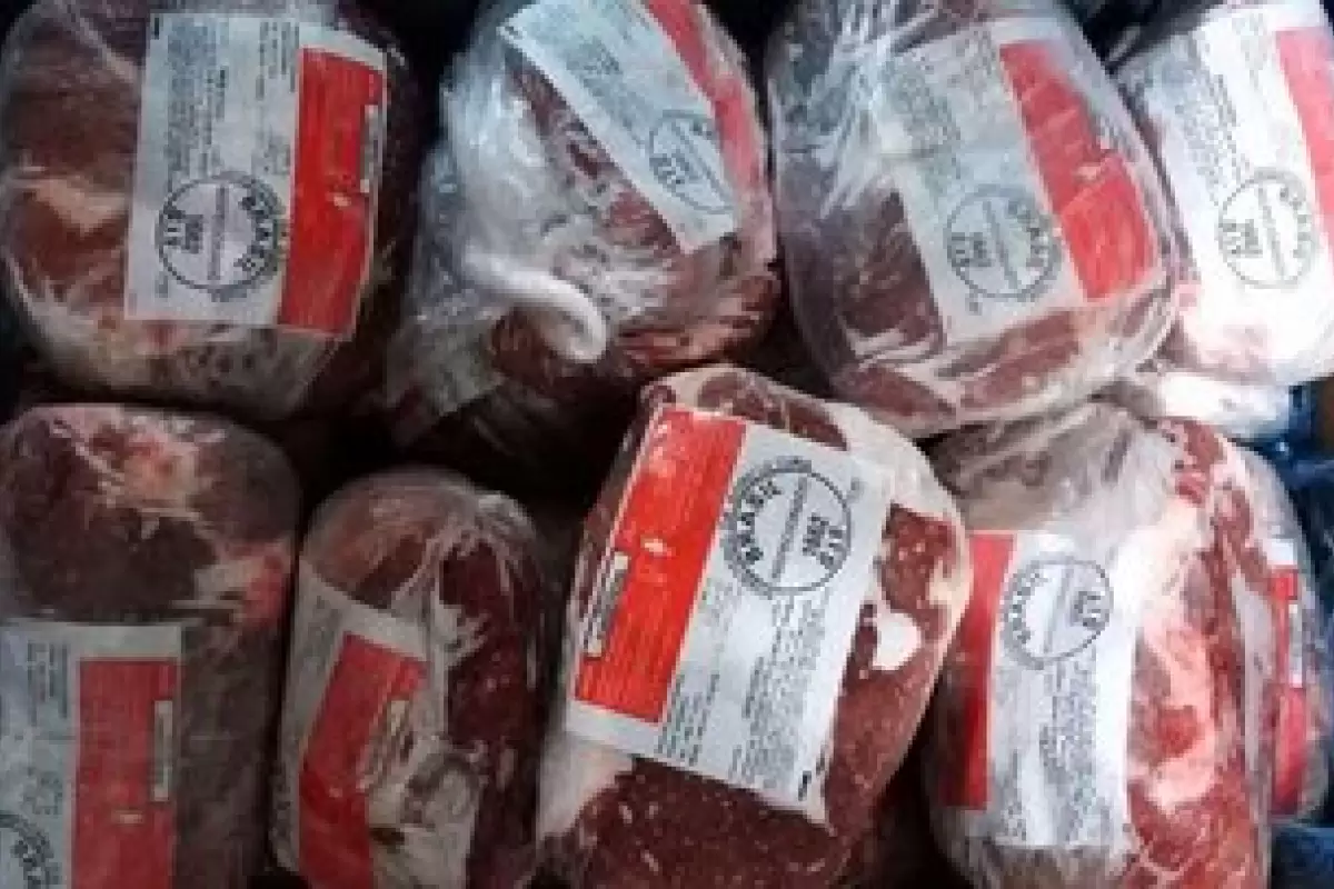 گوشت وارداتی ارزان‌تر از گوشت داخلی عرضه می‌شود؟