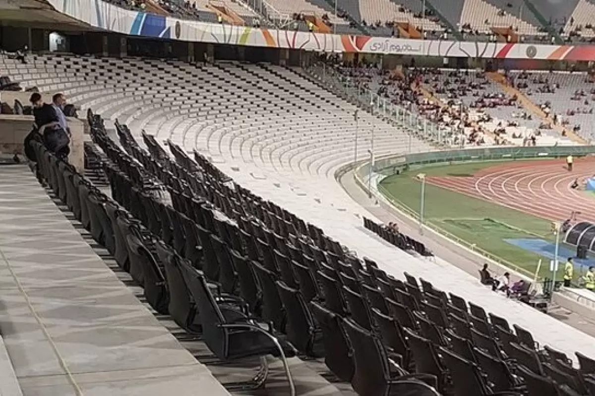 ببینید | ورود یک جیمی جامپ خردسال برای دیدن نیمار در استادیوم آزادی