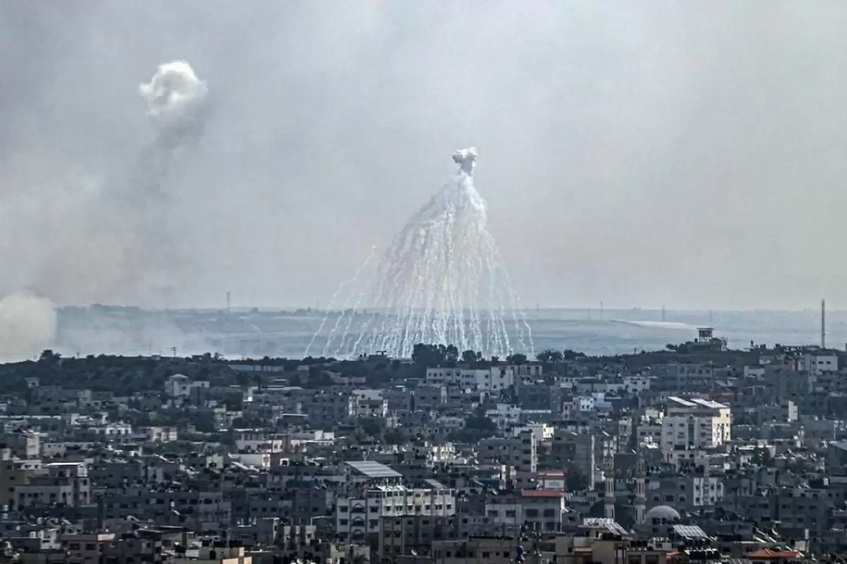 (ویدیو) غزه هم اکنون زیر بمباران فسفری رژیم صهیونیستی