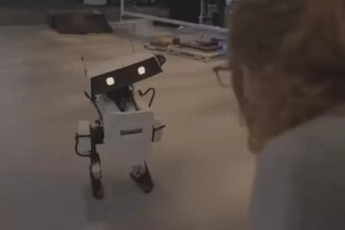 ( عکس) این ربات دیزنی احساس دارد!