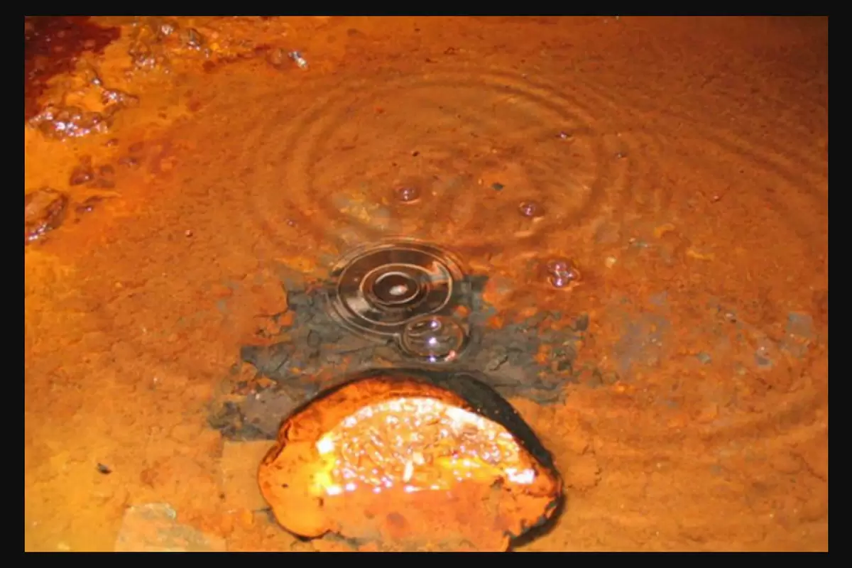 کشف قدیمی‌ترین «آب» کره زمین که یک دانشمند آن را خورد!