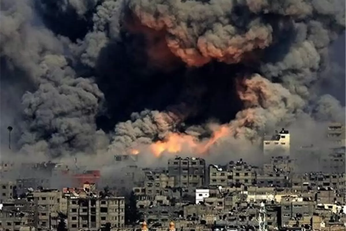 ببینید |  اشک‌های جانسوز مجری تلویزیون مصر پس از تماشای کشتار اسرائیل در غزه