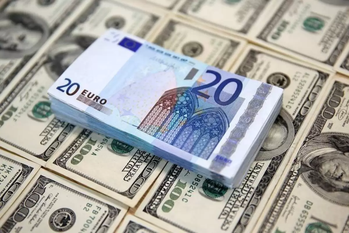 یورو دلار را زمین زد
