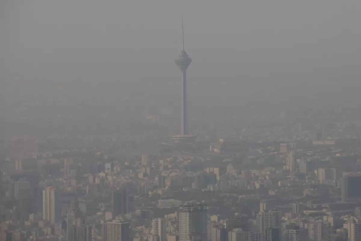 اینفوگرافی| آلودگی هوای کلانشهرهای ایران در پایان چهارم آذرماه