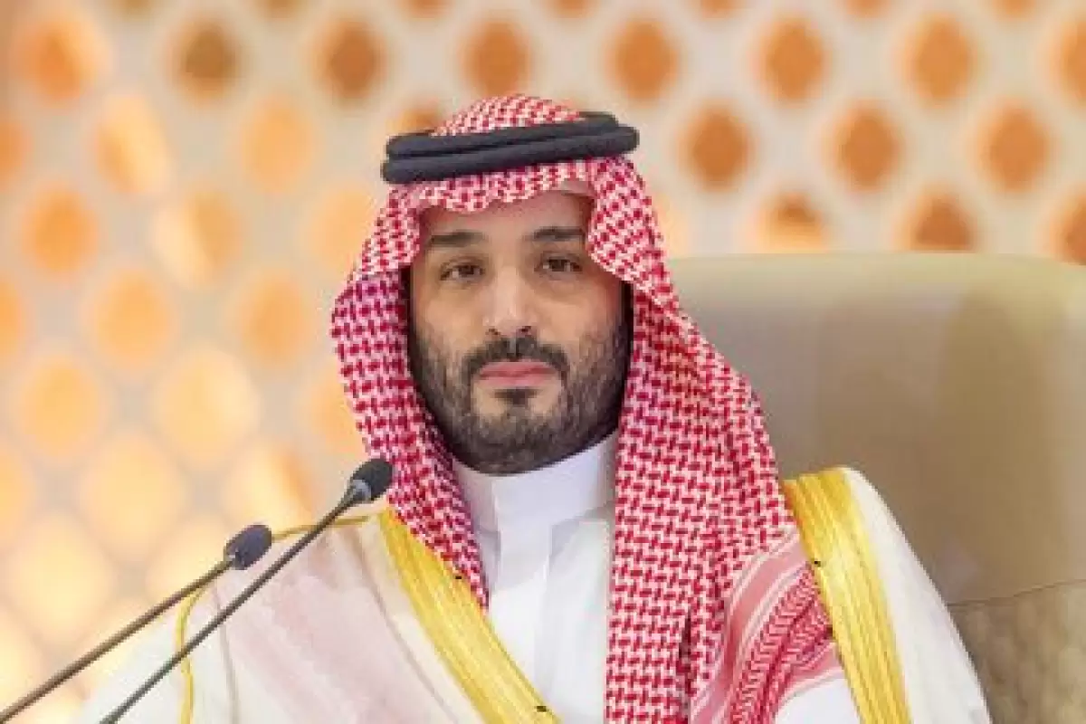 بن‌سلمان وسط بیابان پیست اسکی می‌سازد