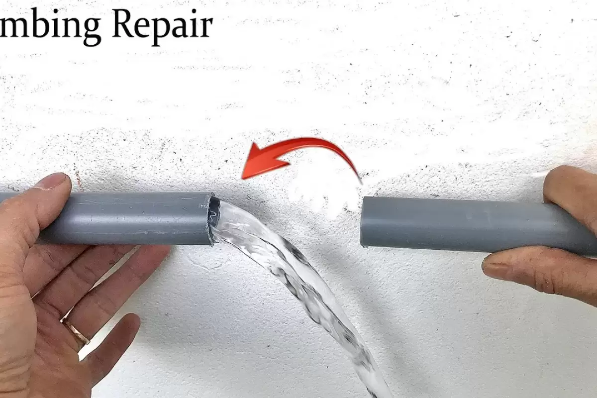 (ویدئو) یک روش عالی و استادانه برای اتصال دو لوله آب پلاستیکی و رفع نشتی