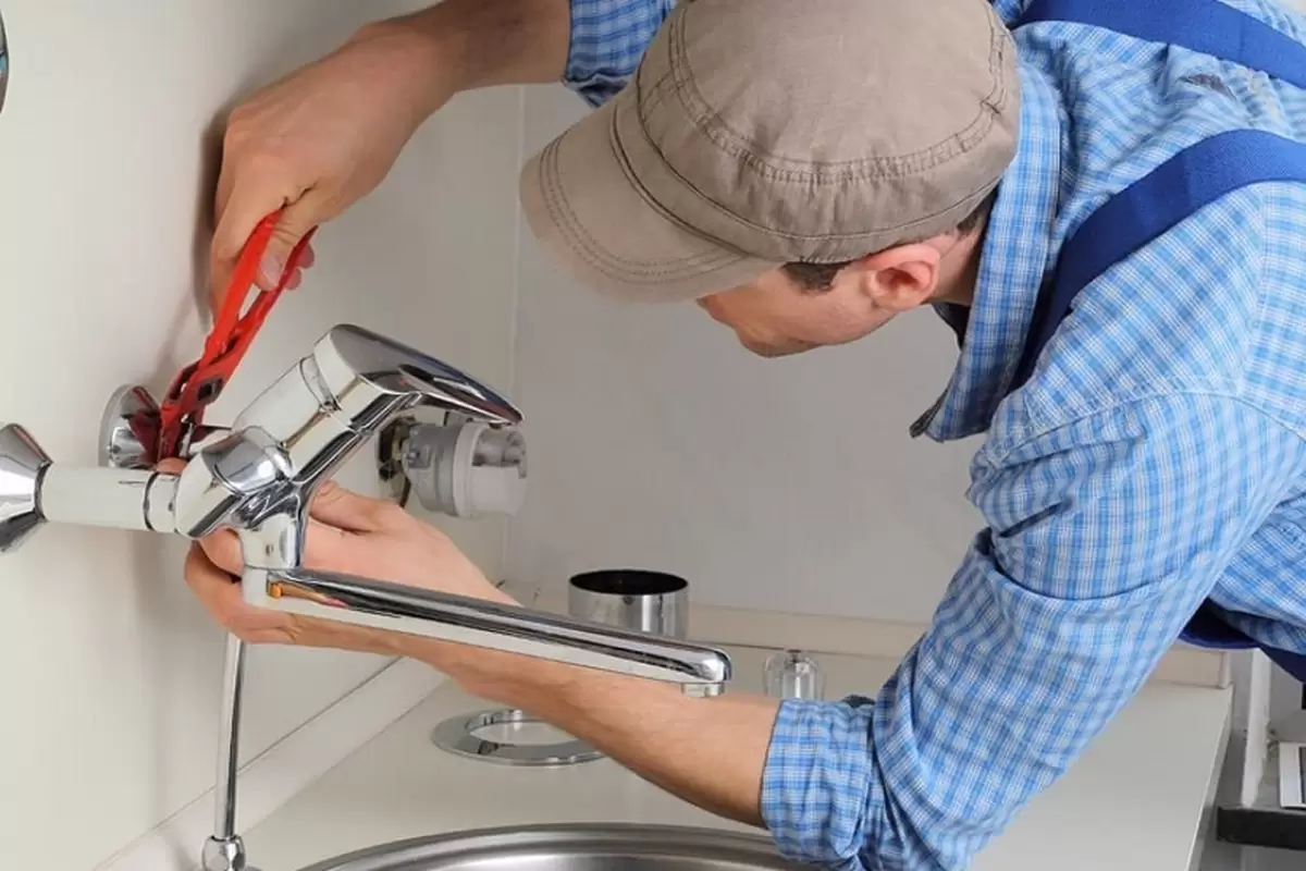 (ویدئو) یک روش ساده و سریع برای رفع نشتی شیر سینک ظرفشویی