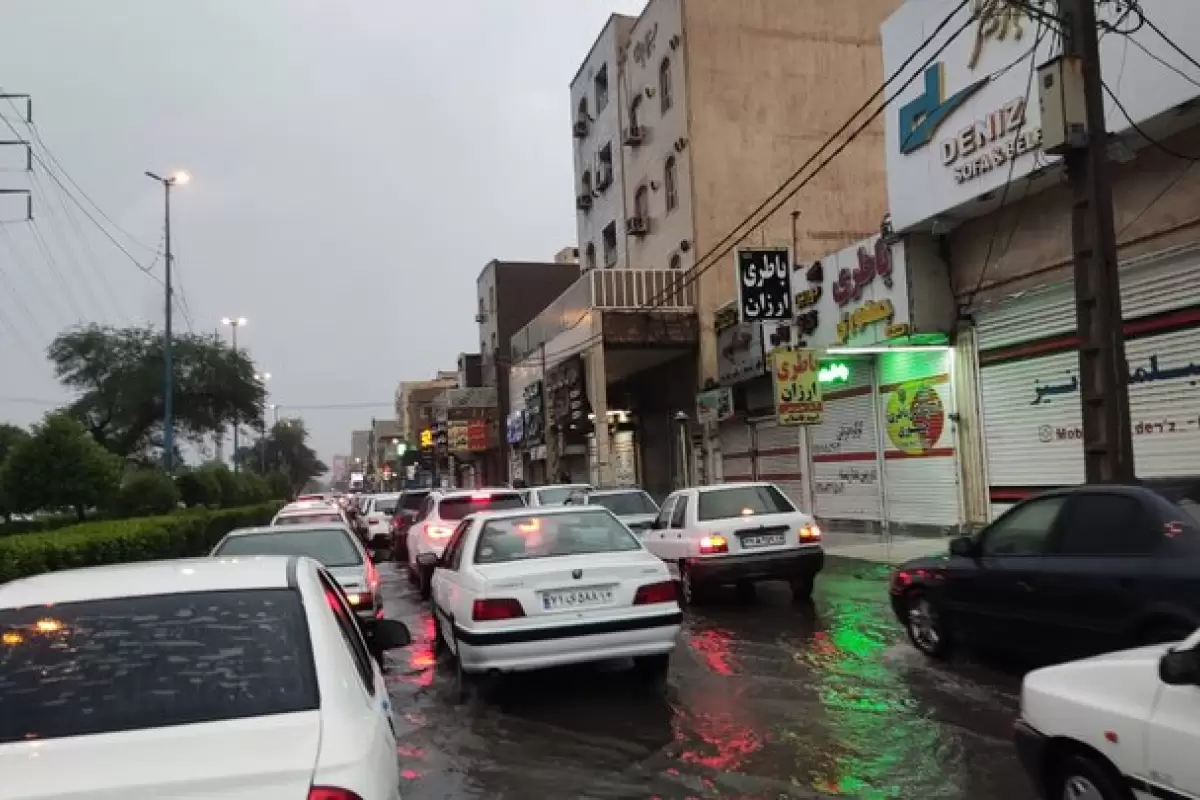 ببینید | آب گرفتگی معابر تهران، تقاطع شریعتی و طالقانی